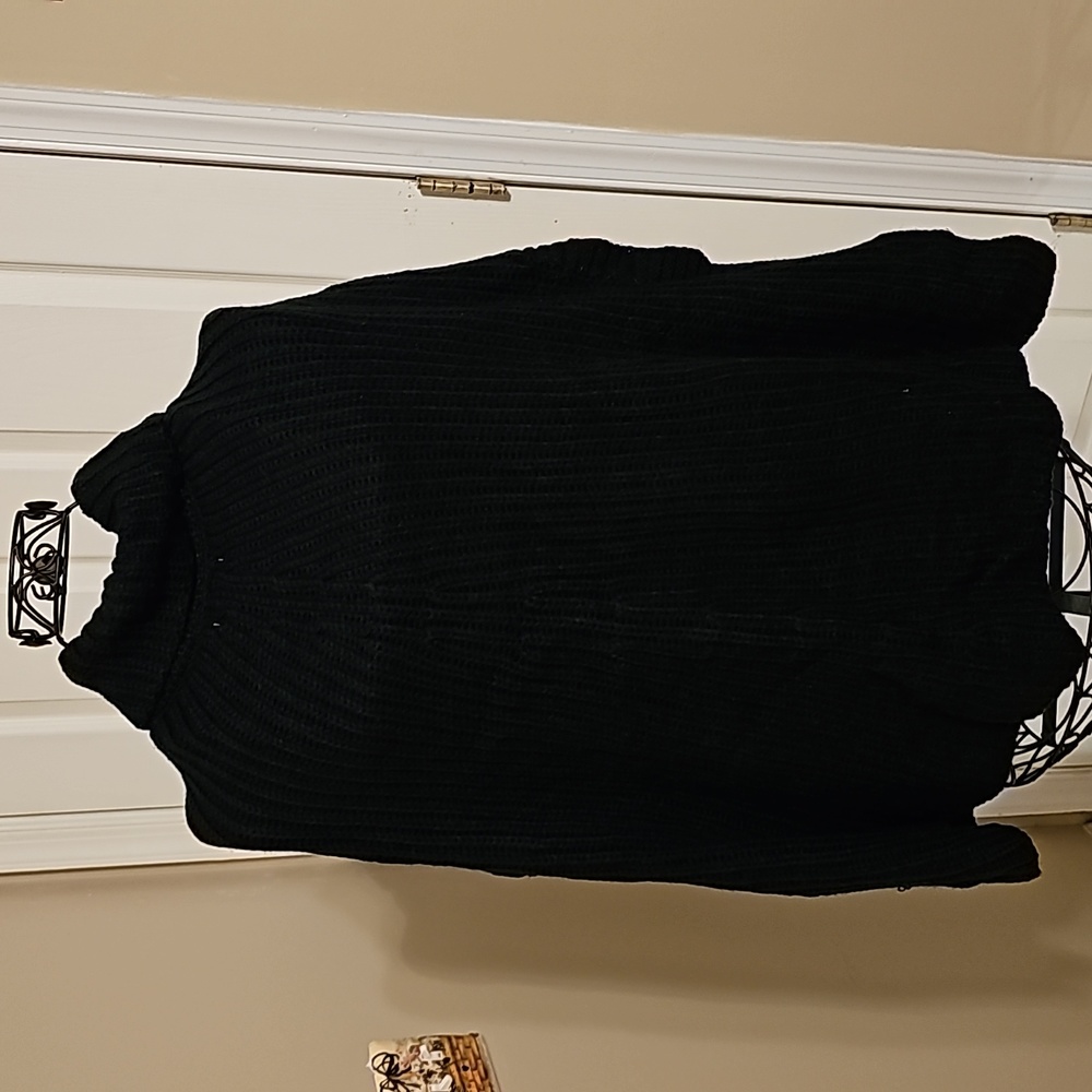 Sweater - Picture 5 of 7